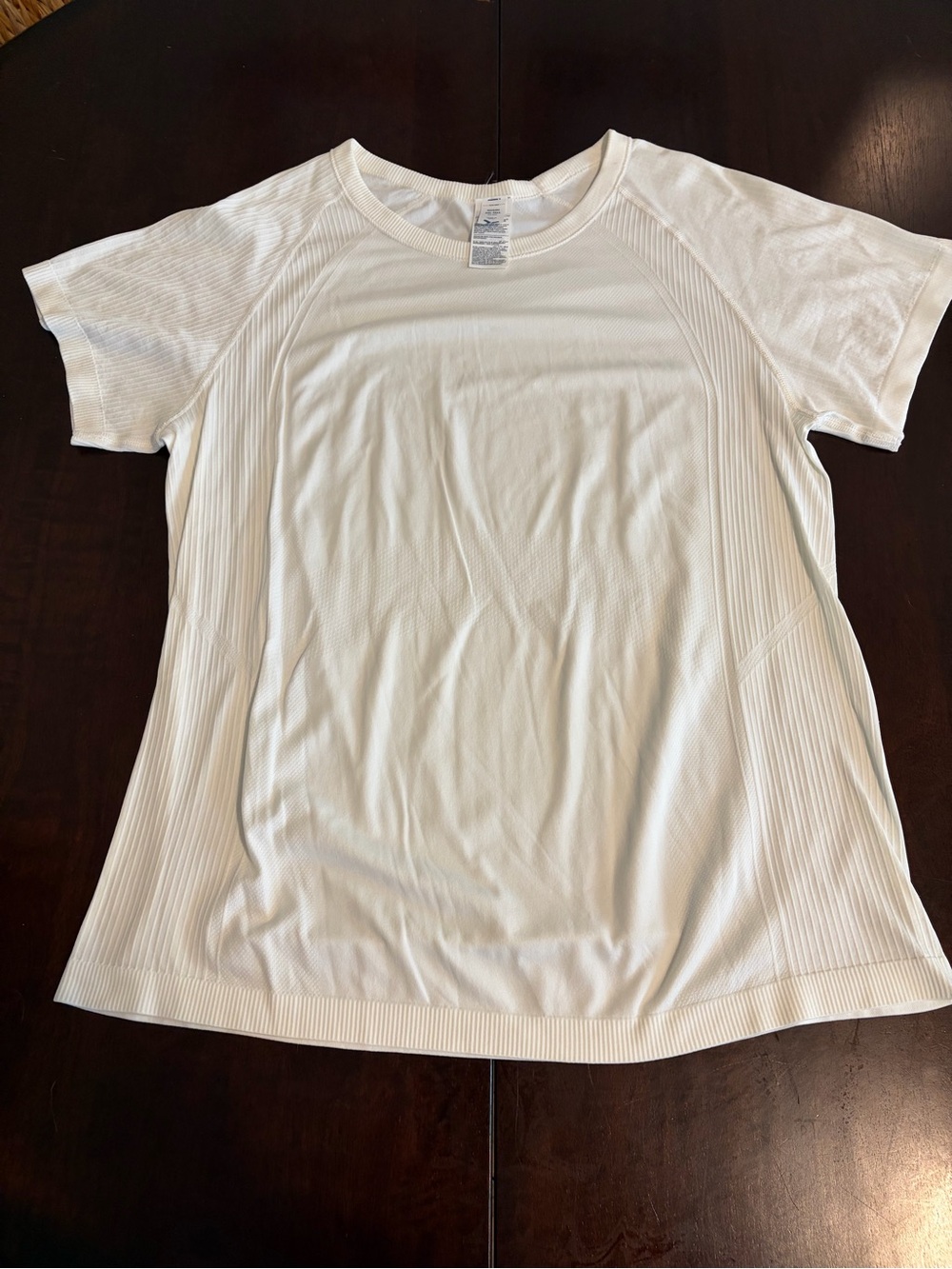 Old Navy White Short Sleeve Crewneck Athletic Top